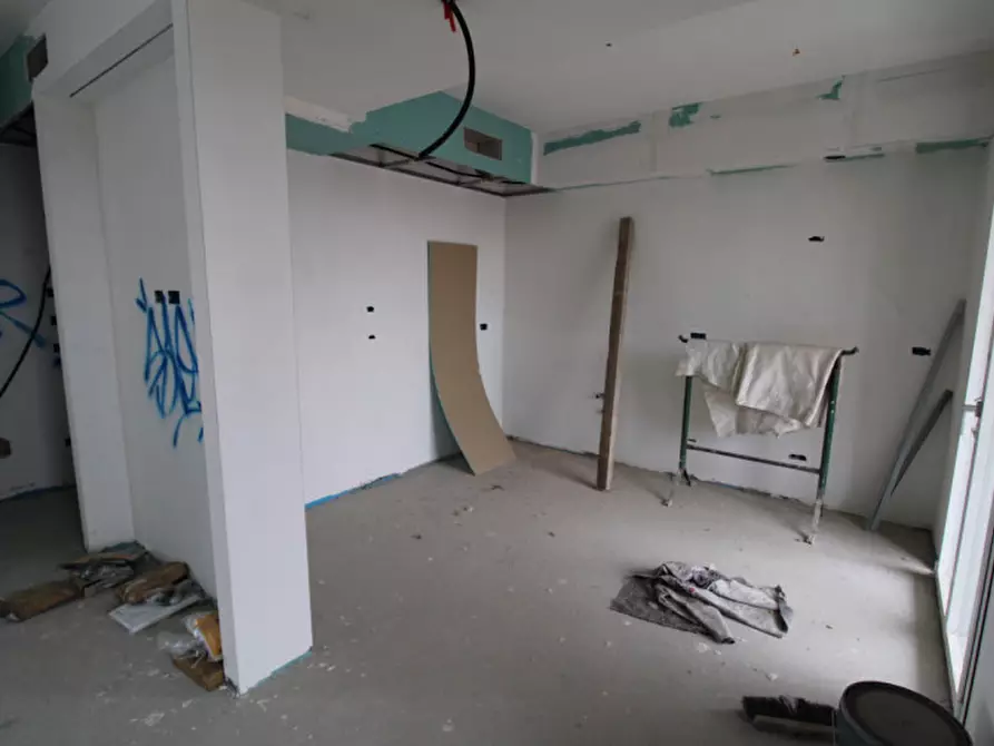 Immagine 19 di Attico in vendita  in Via Giosuè Carducci a Vedano Al Lambro