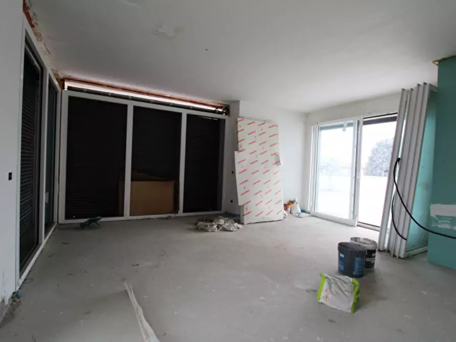 Immagine 21 di Attico in vendita  in Via Giosuè Carducci a Vedano Al Lambro