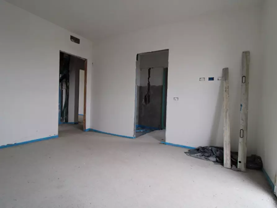 Immagine 27 di Attico in vendita  in Via Giosuè Carducci a Vedano Al Lambro