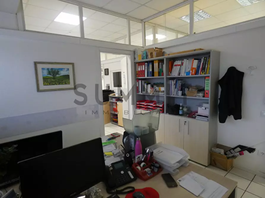 Immagine 3 di Ufficio in vendita  in Via lago di Trasimeno a Schio