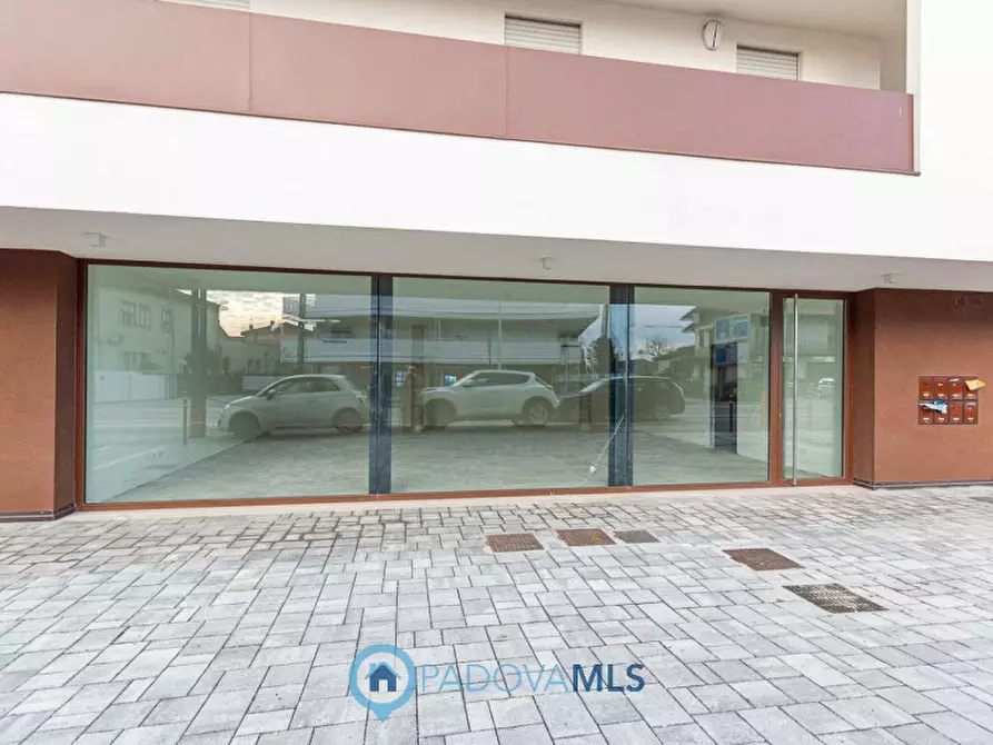 Immagine 7 di Attività commerciale in vendita  in Via Piovese a Padova