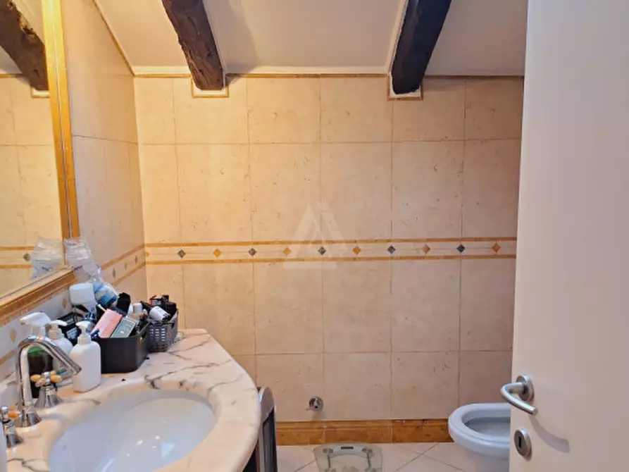 Immagine 13 di Appartamento in vendita  a Castelfranco Veneto