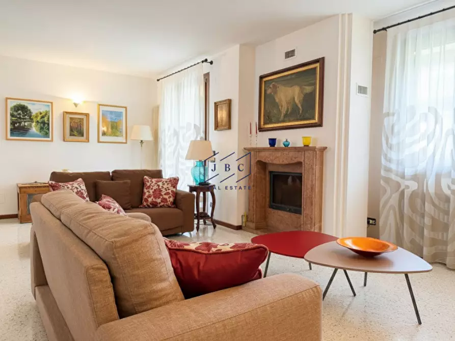 Immagine 6 di Casa trifamiliare in vendita  in via castellir a Oderzo