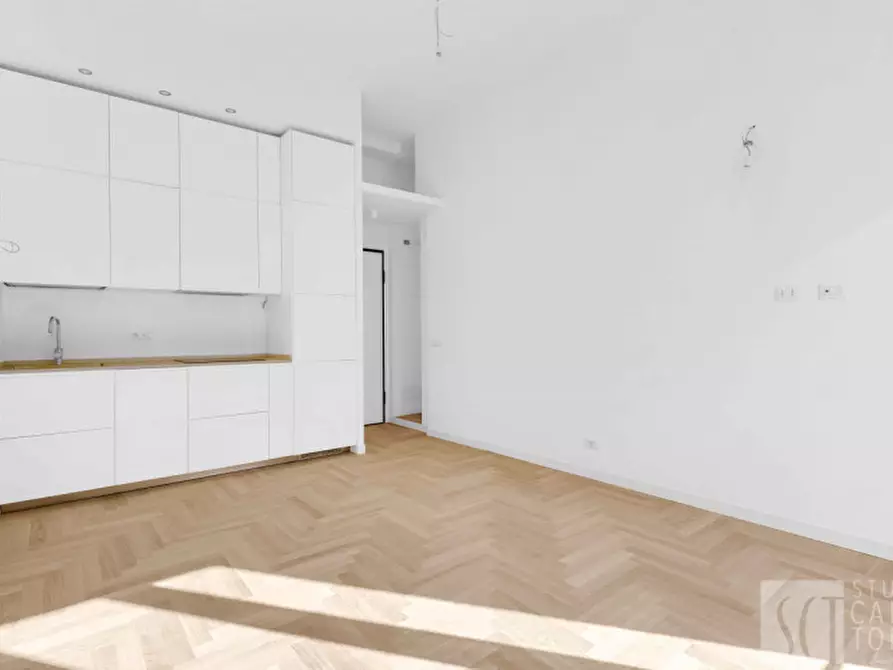 Immagine 5 di Appartamento in vendita  in Via Eugenio Villoresi a Milano