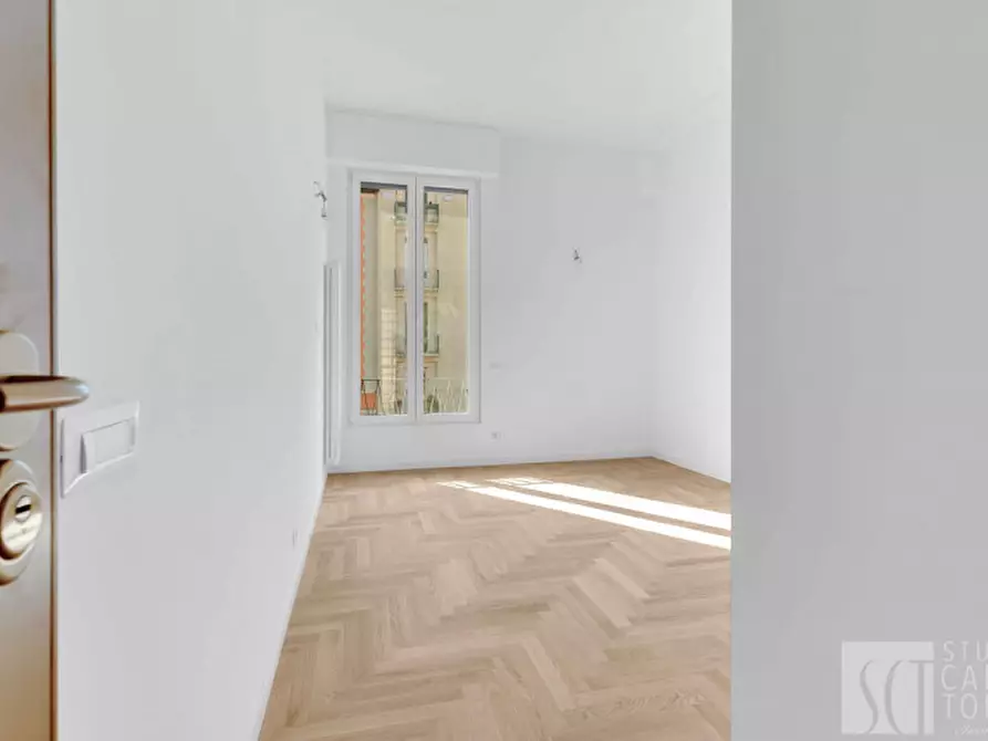 Immagine 6 di Appartamento in vendita  in Via Eugenio Villoresi a Milano