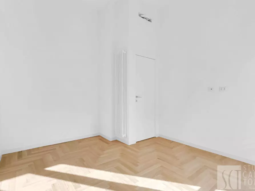 Immagine 12 di Appartamento in vendita  in Via Eugenio Villoresi a Milano