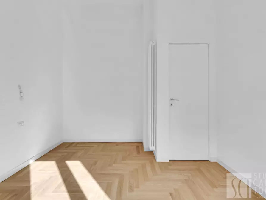 Immagine 16 di Appartamento in vendita  in Via Eugenio Villoresi a Milano