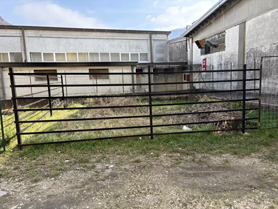 Immagine 43 di Appartamento in vendita  in Viale dell'Industria, 33 a Badia Calavena