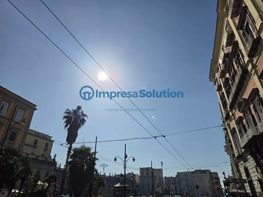 Immagine 3 di Negozio in affitto  in Via Pessina a Napoli