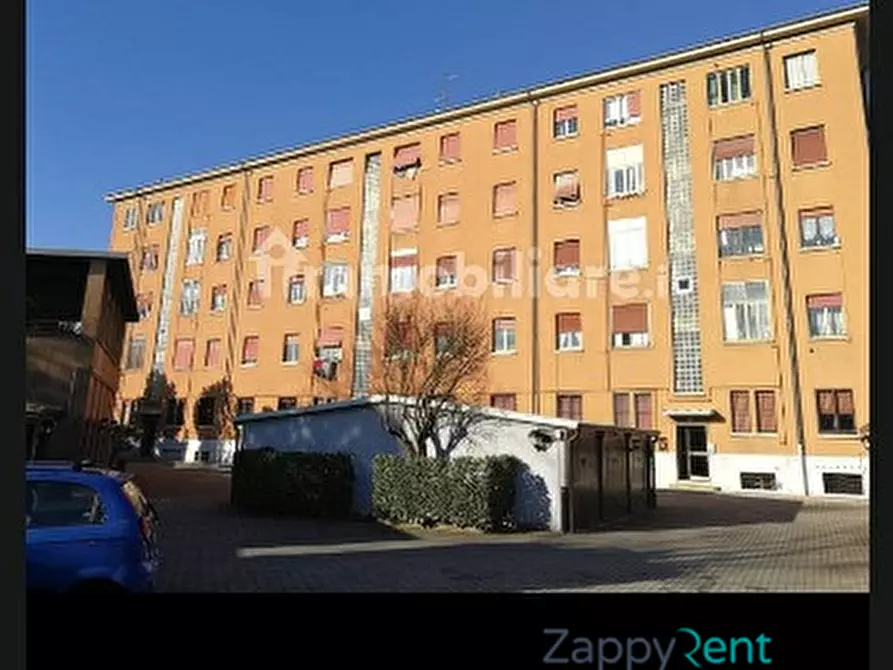 Immagine 1 di Appartamento in affitto  in Viale Lombardia, 11 a Monza
