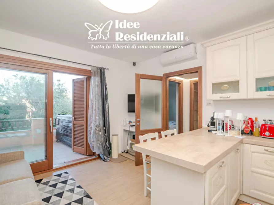 Immagine 2 di Appartamento in vendita  a Olbia