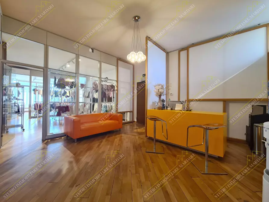 Immagine 3 di Ufficio in vendita  in Strada per Cognento 138 a Modena