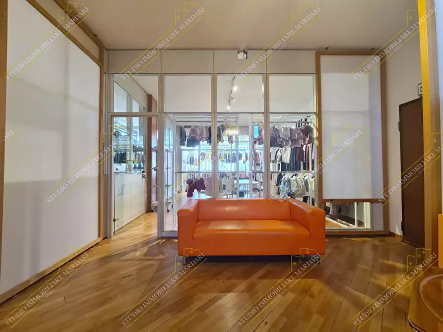 Immagine 6 di Ufficio in vendita  in Strada per Cognento 138 a Modena