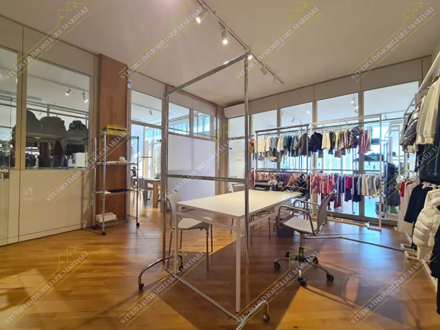 Immagine 8 di Ufficio in vendita  in Strada per Cognento 138 a Modena