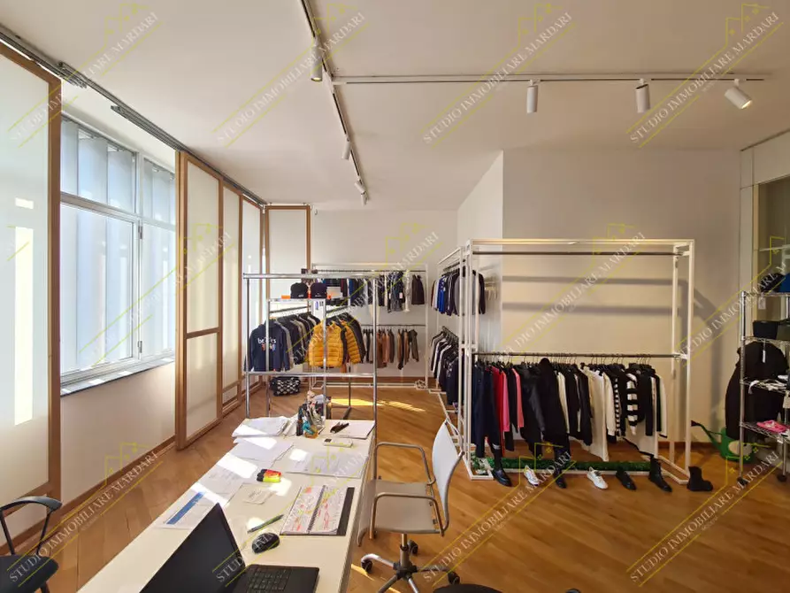 Immagine 11 di Ufficio in vendita  in Strada per Cognento 138 a Modena