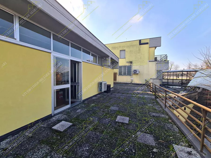 Immagine 17 di Ufficio in vendita  in Strada per Cognento 138 a Modena