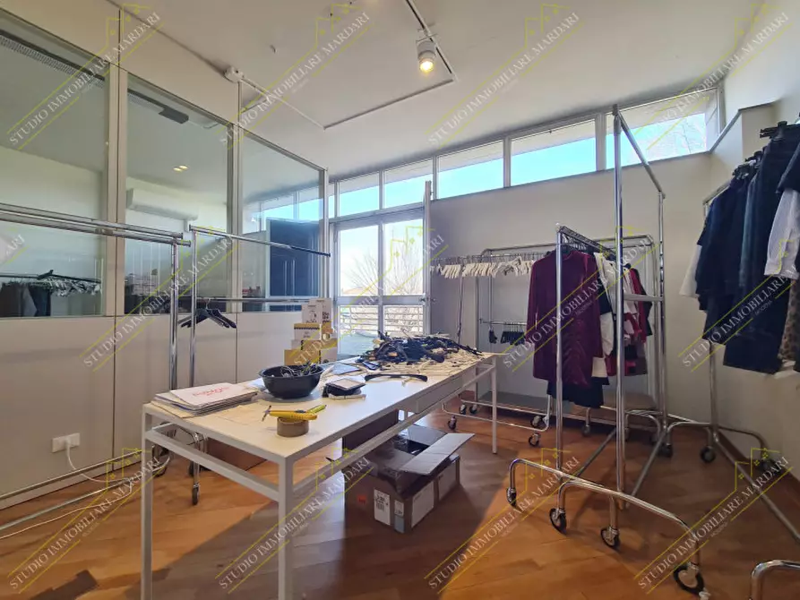 Immagine 24 di Ufficio in vendita  in Strada per Cognento 138 a Modena