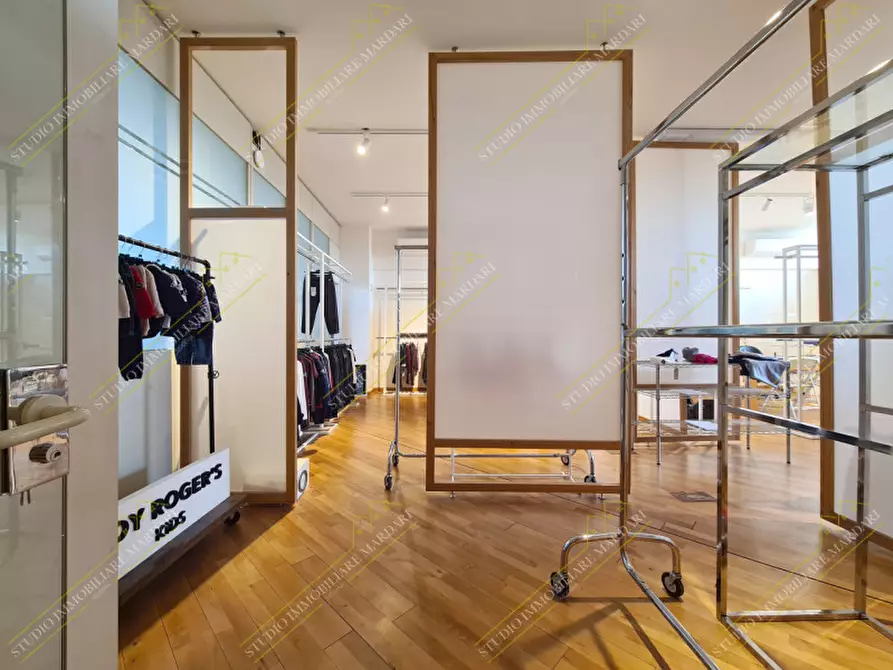 Immagine 25 di Ufficio in vendita  in Strada per Cognento 138 a Modena