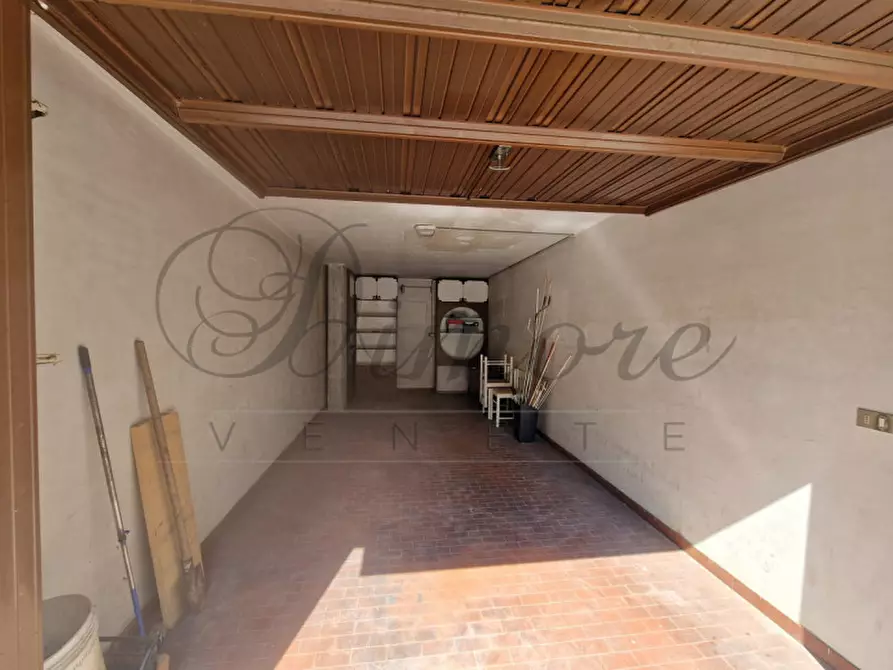 Immagine 12 di Appartamento in vendita  in Via Luigi Mariutto a Mirano