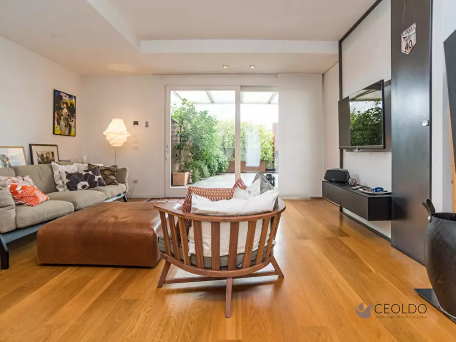 Immagine 2 di Attico in vendita  in via Toscanini a Santa Maria Di Sala