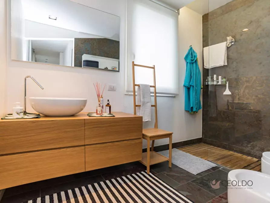 Immagine 10 di Attico in vendita  in via Toscanini a Santa Maria Di Sala