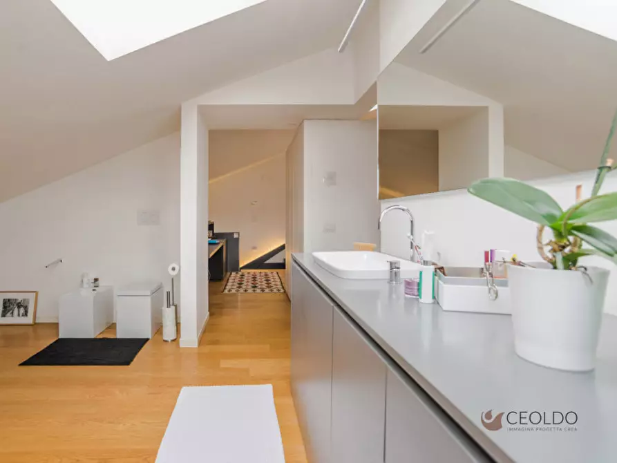 Immagine 32 di Attico in vendita  in via Toscanini a Santa Maria Di Sala