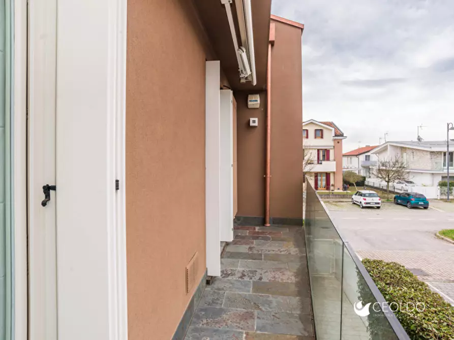 Immagine 40 di Attico in vendita  in via Toscanini a Santa Maria Di Sala