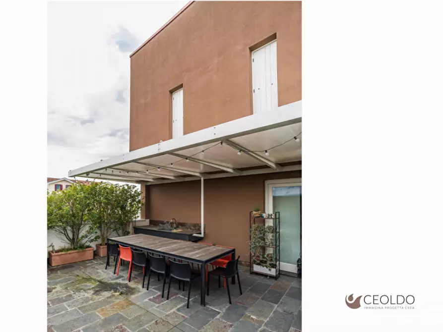 Immagine 48 di Attico in vendita  in via Toscanini a Santa Maria Di Sala