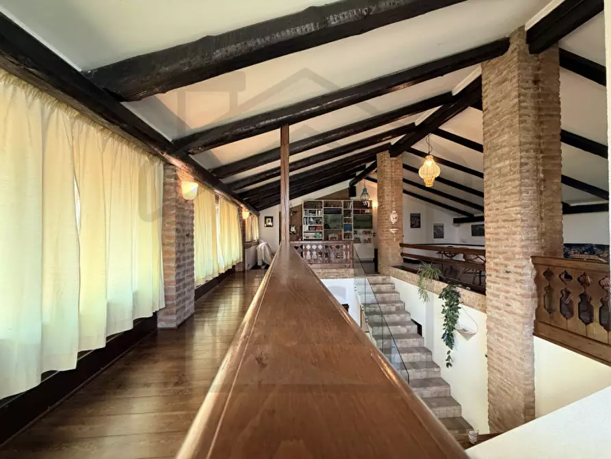 Immagine 38 di Villa in vendita  in Via Pozzoveggiani a Padova