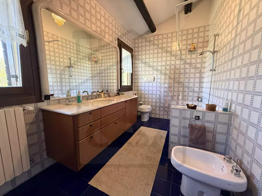 Immagine 43 di Villa in vendita  in Via Pozzoveggiani a Padova