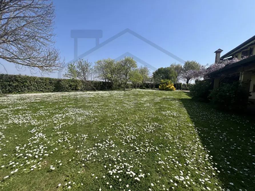 Immagine 51 di Villa in vendita  in Via Pozzoveggiani a Padova