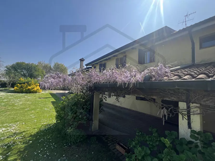Immagine 53 di Villa in vendita  in Via Pozzoveggiani a Padova