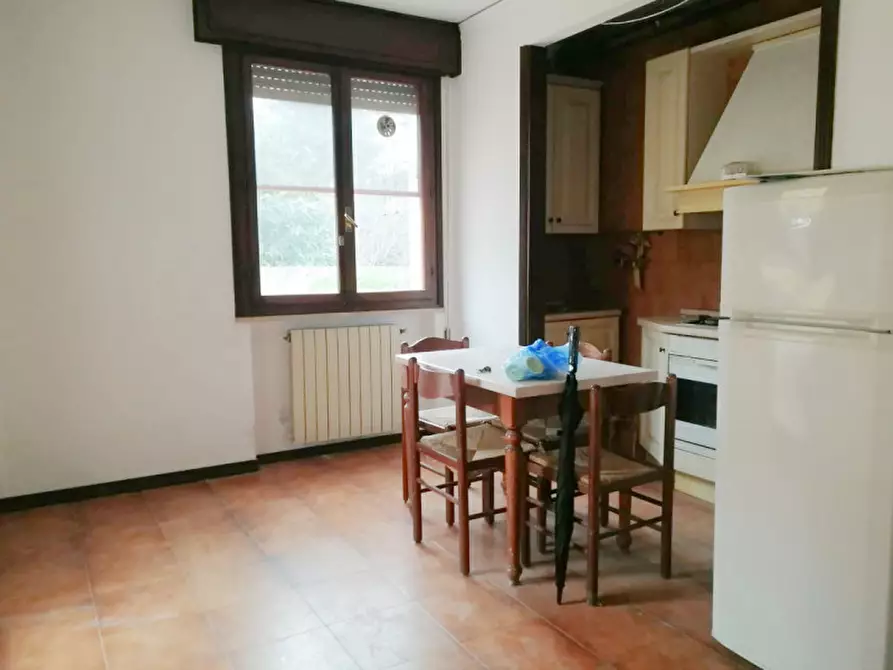 Immagine 1 di Appartamento in vendita  a Rovigo