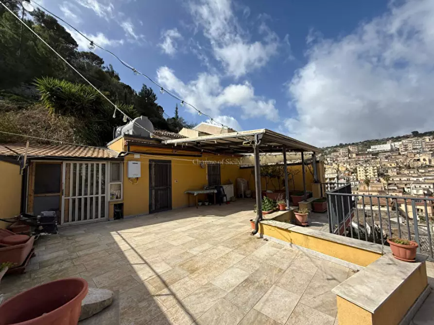 Immagine 25 di Casa indipendente in vendita  in via incatasciato 42 a Modica