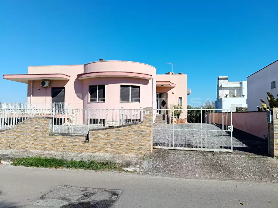 Immagine 1 di Villa in vendita  in via Santa Lucia 44 a Scorrano