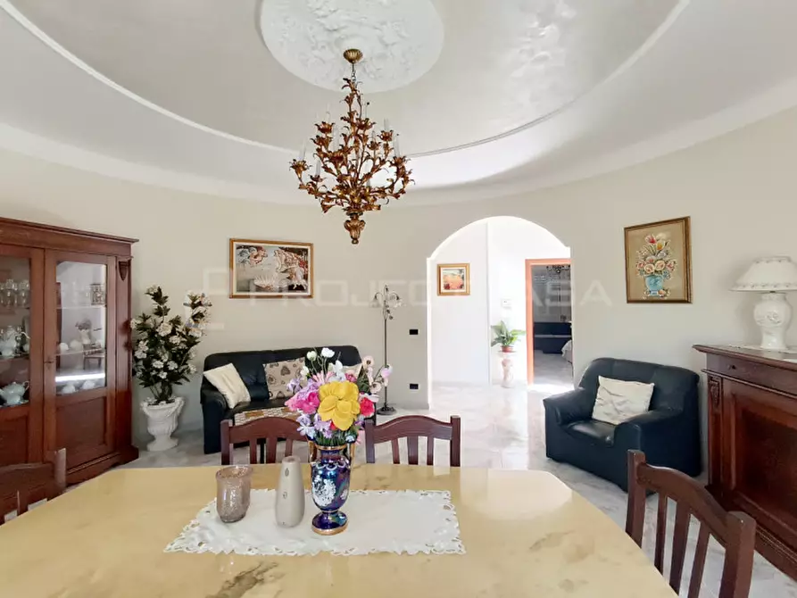 Immagine 7 di Villa in vendita  in via Santa Lucia 44 a Scorrano