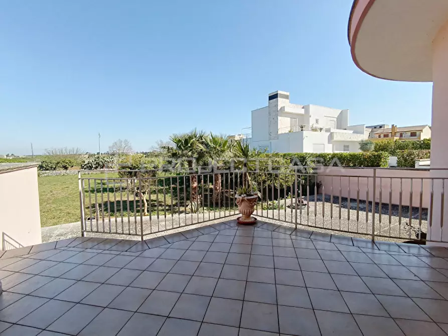Immagine 11 di Villa in vendita  in via Santa Lucia 44 a Scorrano