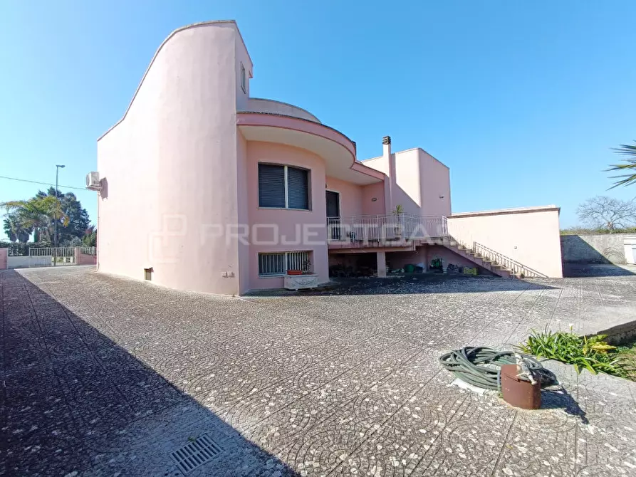 Immagine 24 di Villa in vendita  in via Santa Lucia 44 a Scorrano
