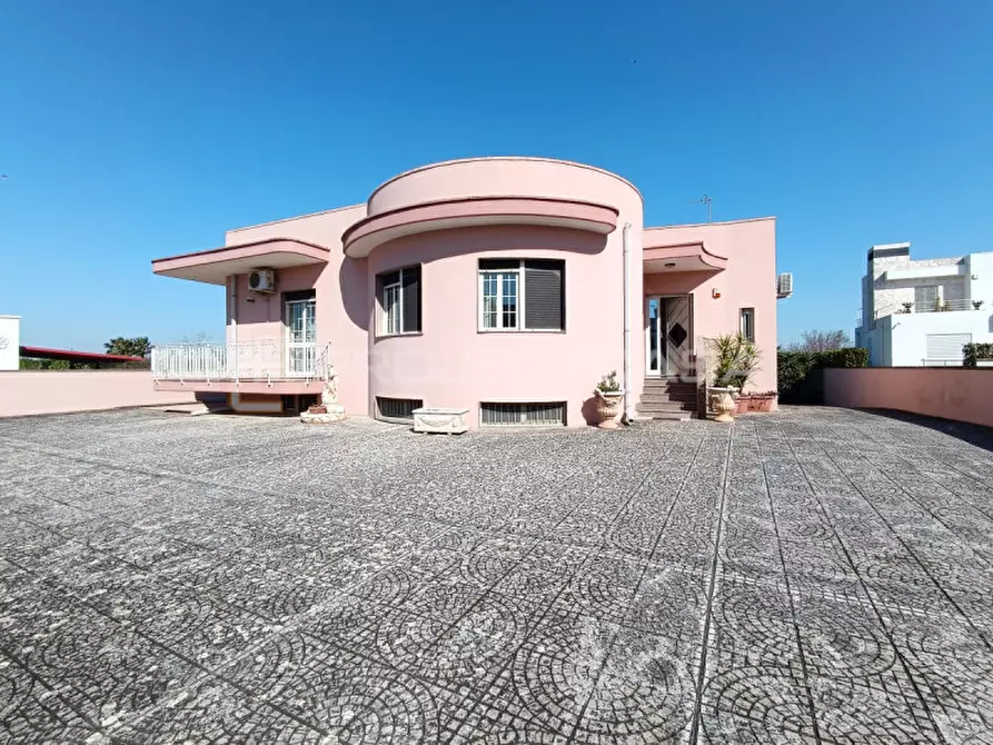 Immagine 26 di Villa in vendita  in via Santa Lucia 44 a Scorrano