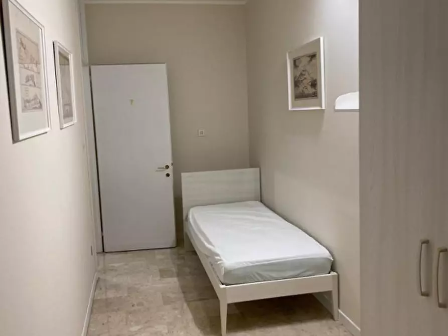 Immagine 1 di Camera in affitto  in PIAZZA ALCIDE DE GASPERI – STANZA - RIF. 2524 a Padova