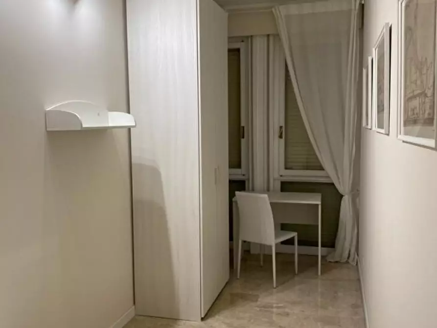 Immagine 2 di Camera in affitto  in PIAZZA ALCIDE DE GASPERI – STANZA - RIF. 2524 a Padova