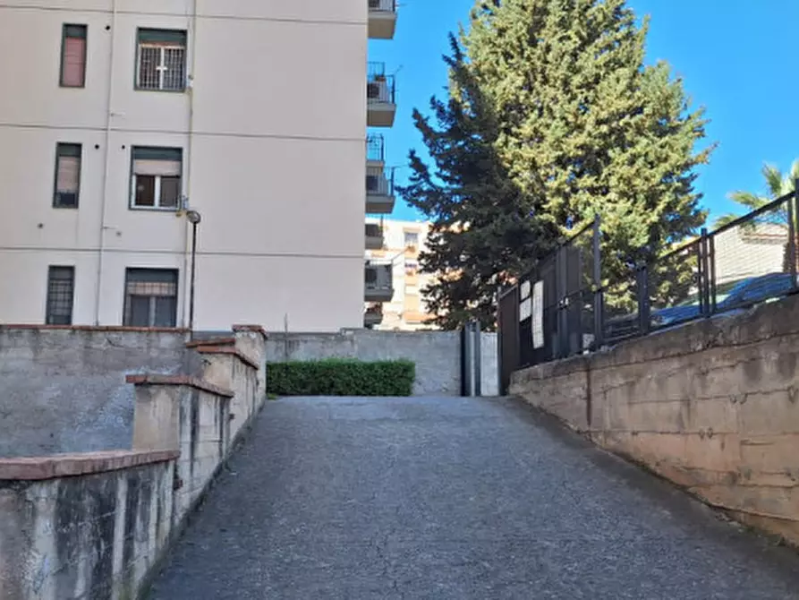 Immagine 4 di Magazzino in affitto  in Viale Strasburgo, 279 a Palermo