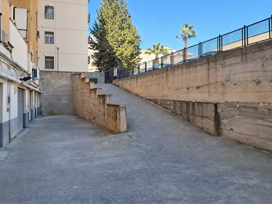 Immagine 5 di Magazzino in affitto  in Viale Strasburgo, 279 a Palermo