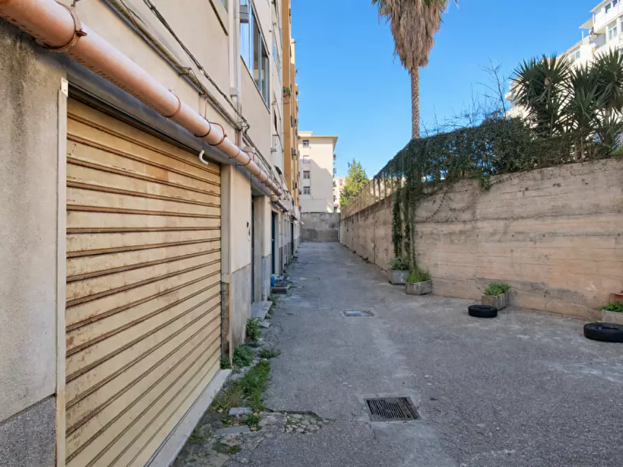 Immagine 6 di Magazzino in affitto  in Viale Strasburgo, 279 a Palermo