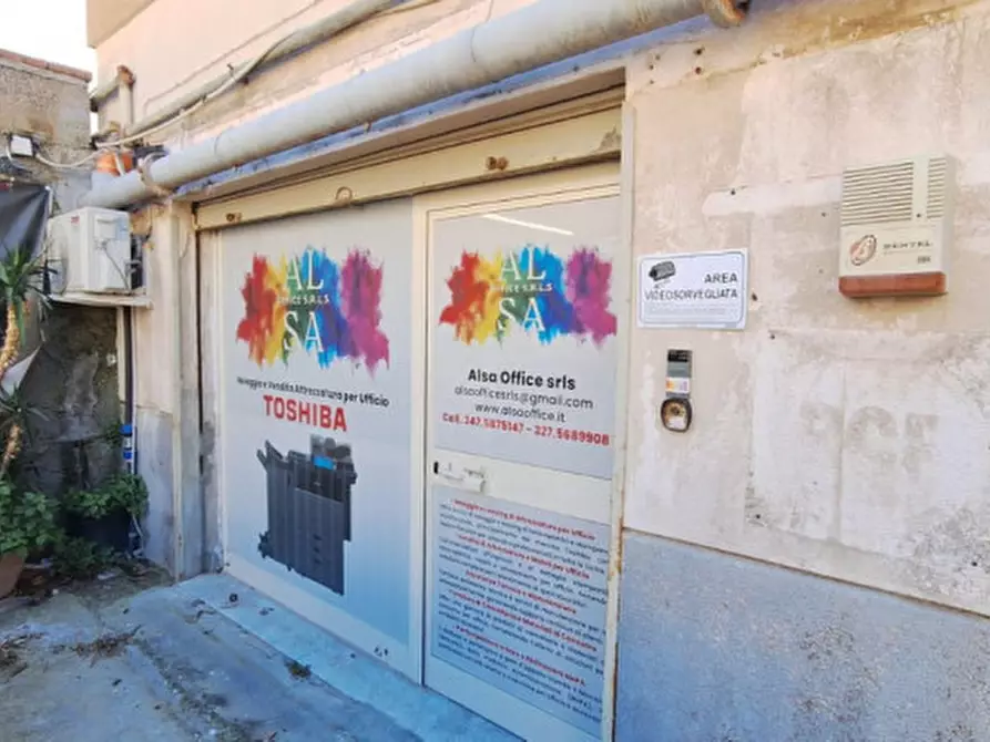 Immagine 8 di Magazzino in affitto  in Viale Strasburgo, 279 a Palermo