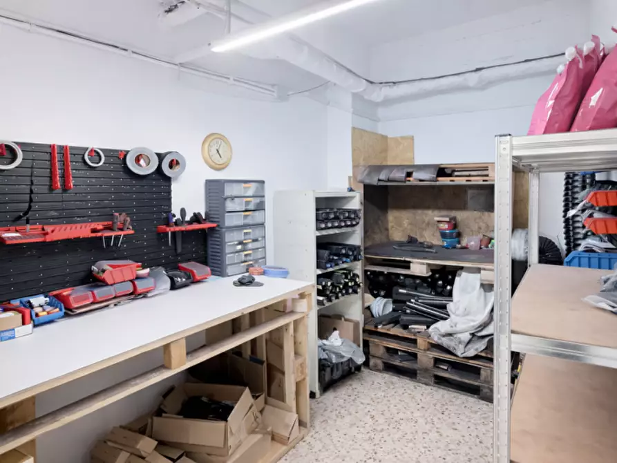 Immagine 19 di Magazzino in affitto  in Viale Strasburgo, 279 a Palermo