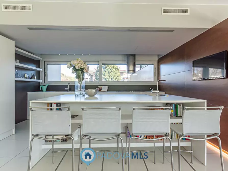 Immagine 3 di Villa in vendita  in Via Cappello, 1 a Noventa Padovana