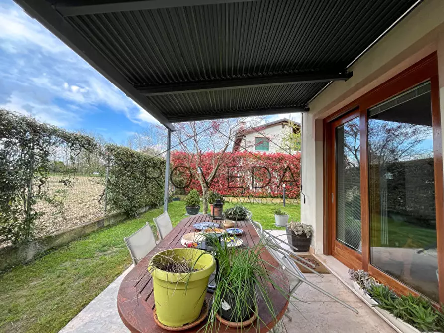 Immagine 3 di Casa bifamiliare in vendita  in Via Basse a Casier