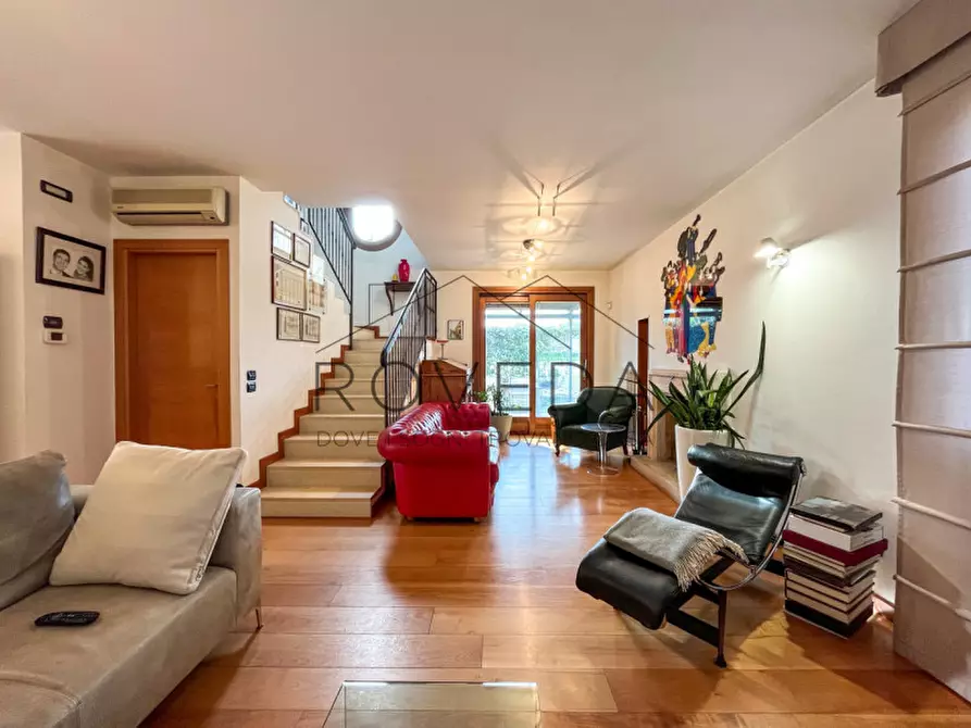 Immagine 5 di Casa bifamiliare in vendita  in Via Basse a Casier