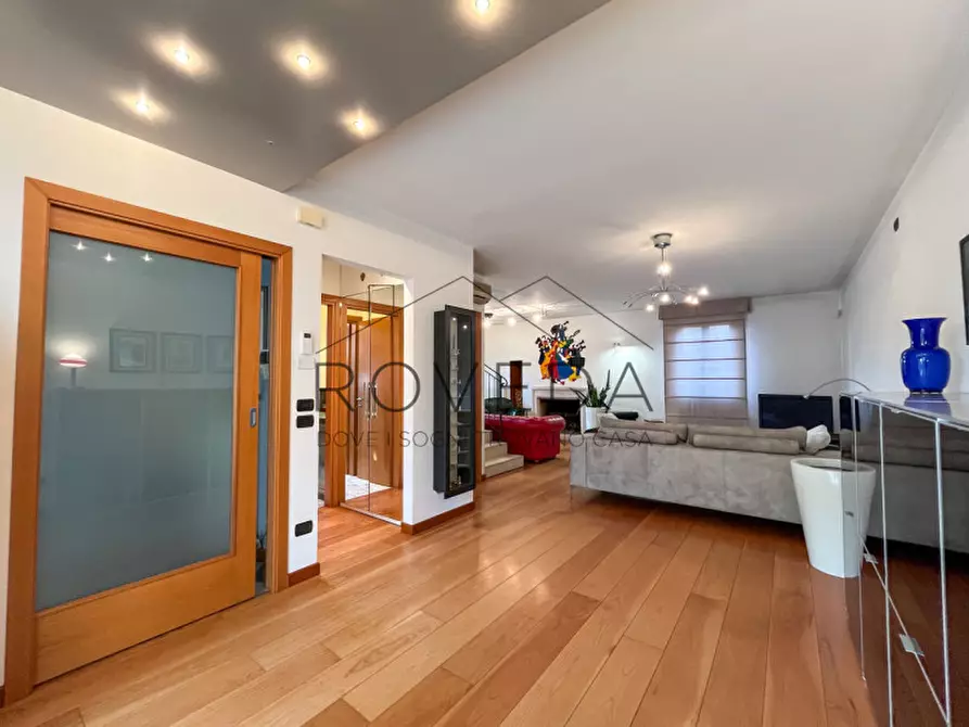 Immagine 13 di Casa bifamiliare in vendita  in Via Basse a Casier